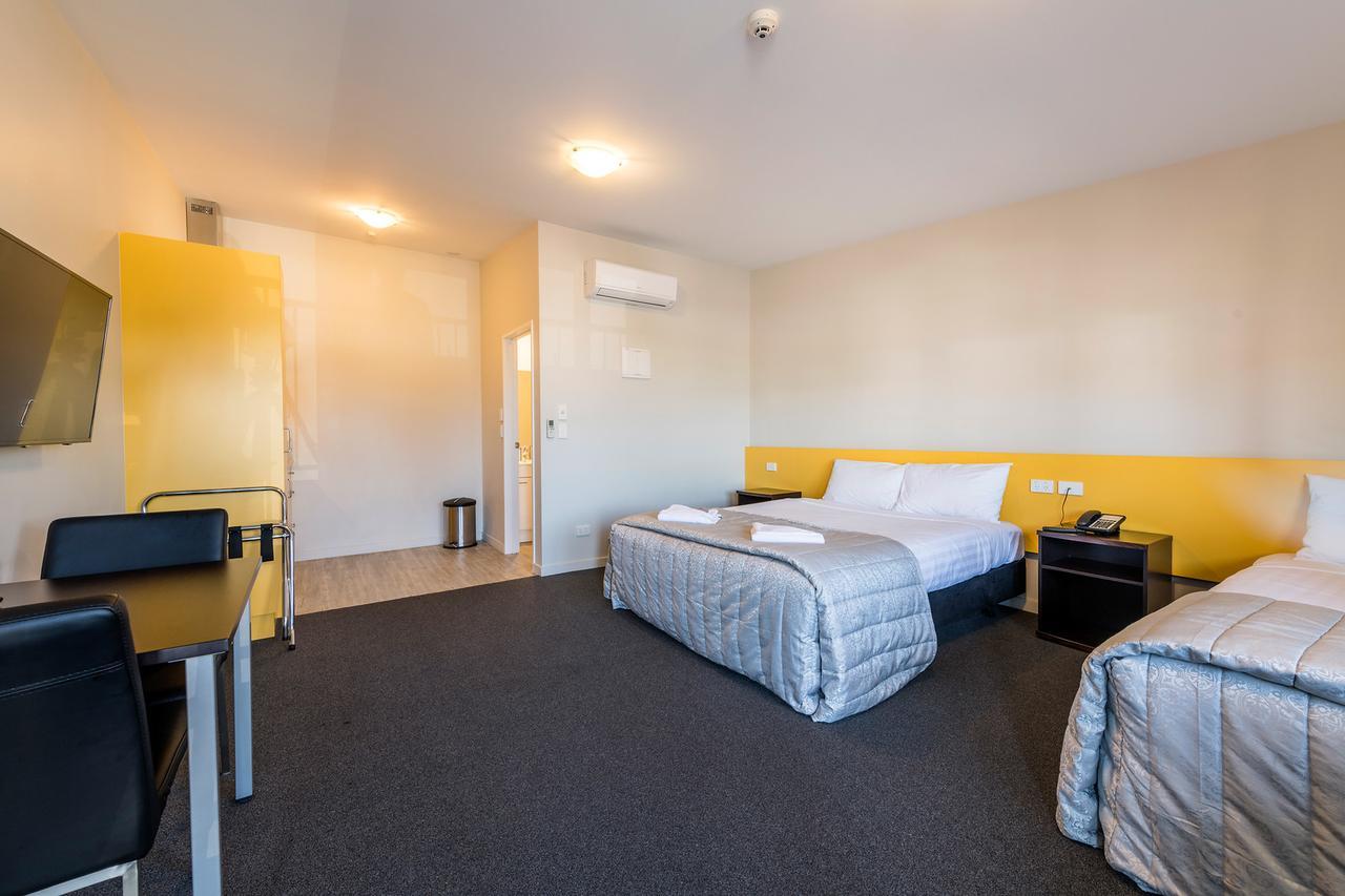 C-Motel Κράισττσερτς Εξωτερικό φωτογραφία