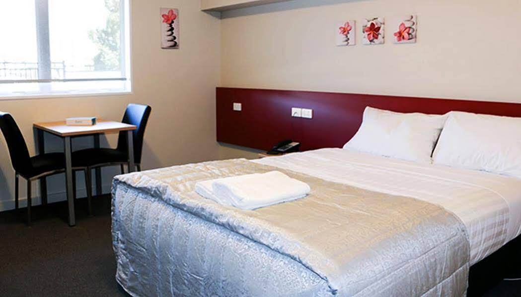 C-Motel Κράισττσερτς Εξωτερικό φωτογραφία
